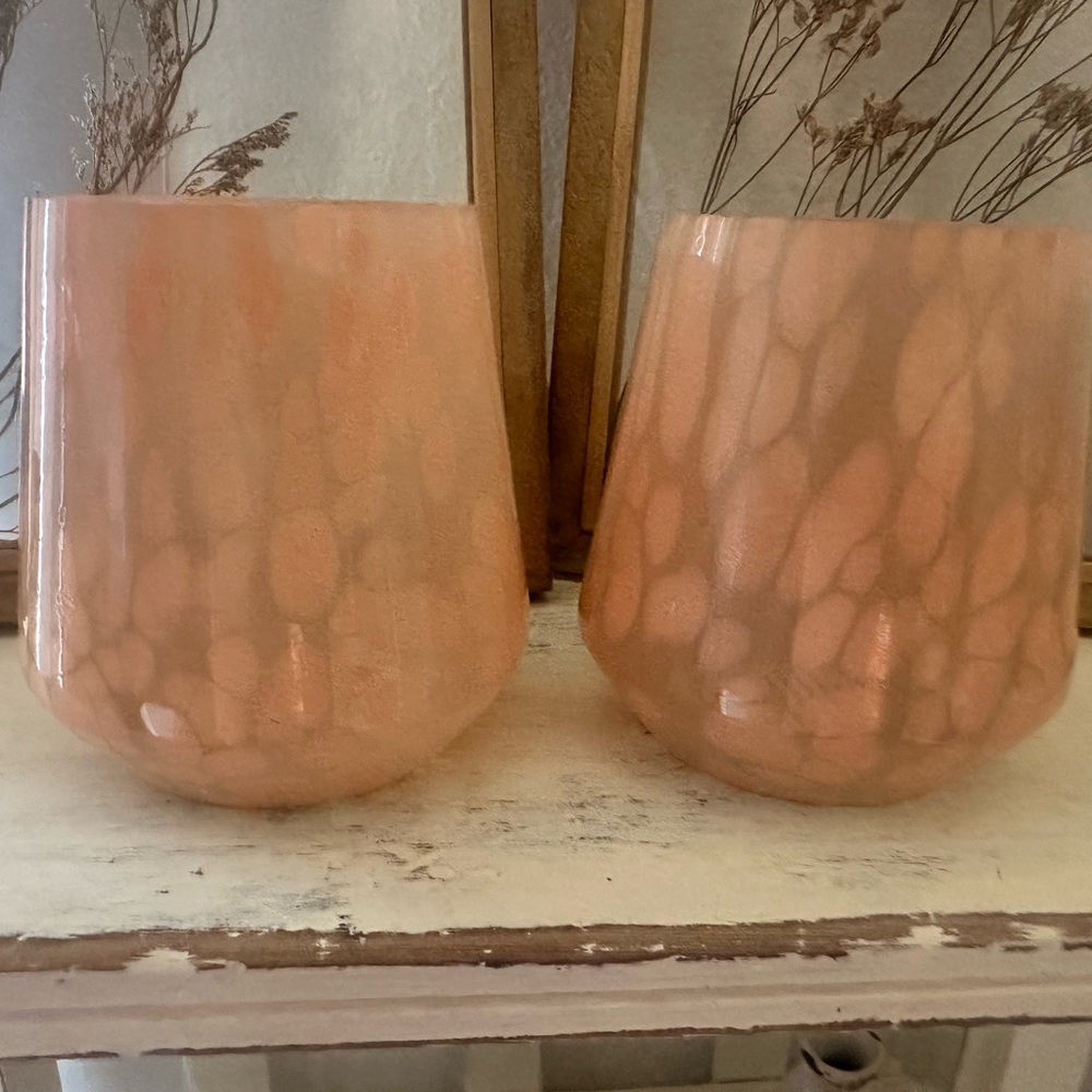 Peach Geometric Faceted Glasses